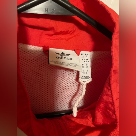 Adidas Cropped Jacket - Picture 2 of 3